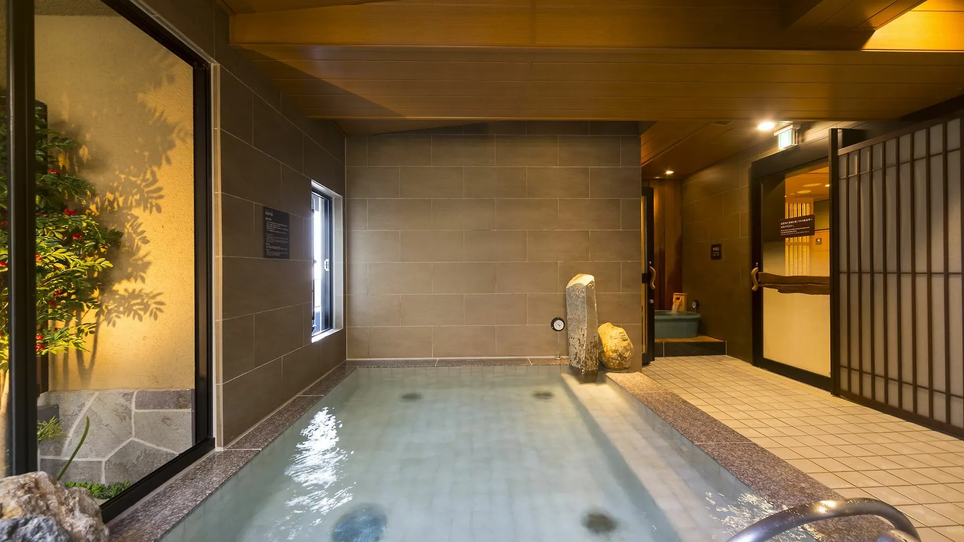 Dormy Inn Premium Tokyo Kodenmacho 3*,  Japon